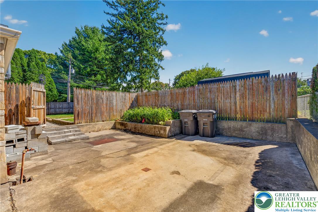 1814 Ruth Street Property Photo 47