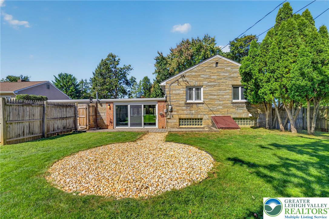 1814 Ruth Street Property Photo 51