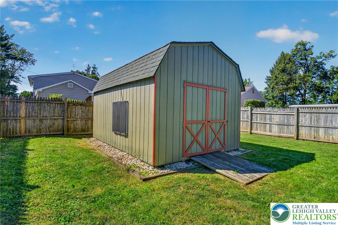 1814 Ruth Street Property Photo 53