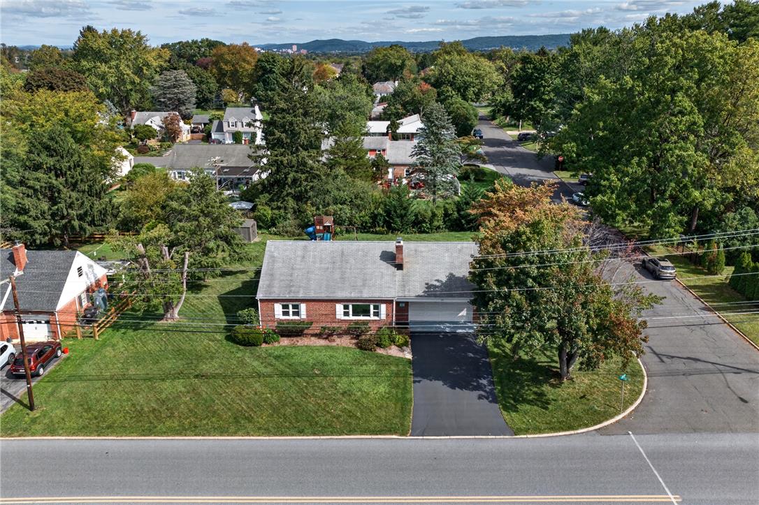 619 Parkway Road Property Photo 4