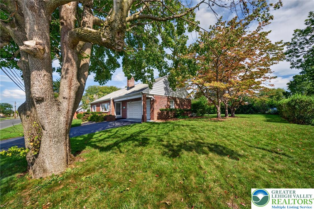 619 Parkway Road Property Photo 6