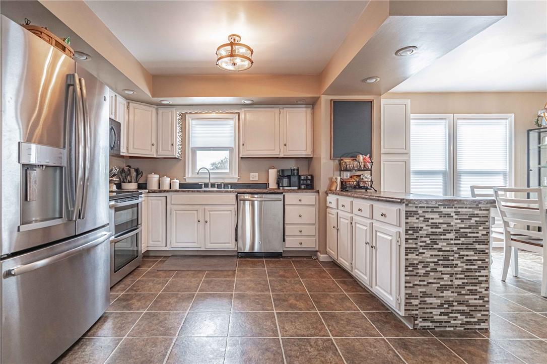 6425 Abbey Road Property Photo 11