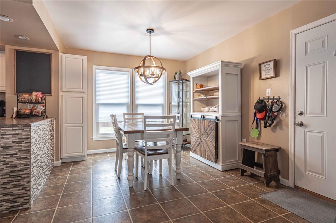 6425 Abbey Road Property Photo 15