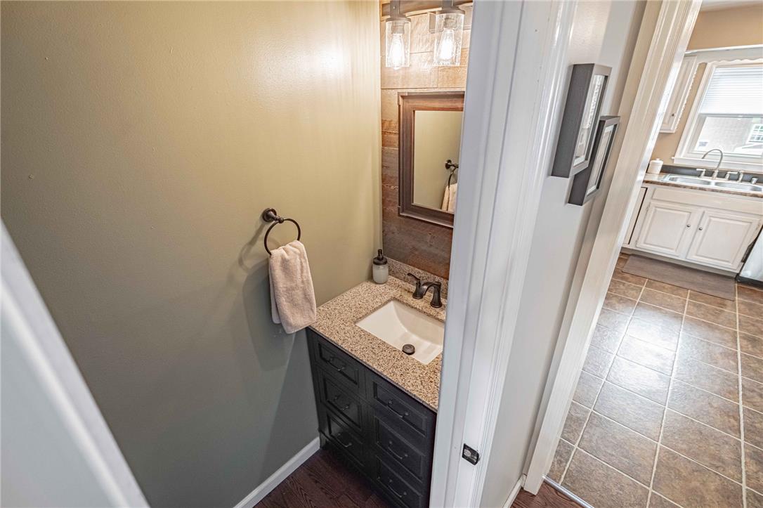 6425 Abbey Road Property Photo 19