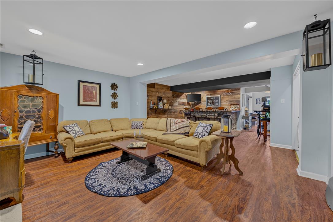 4044 Tournament Court Property Photo 13