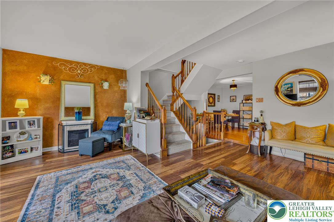 4044 Tournament Court Property Photo 17
