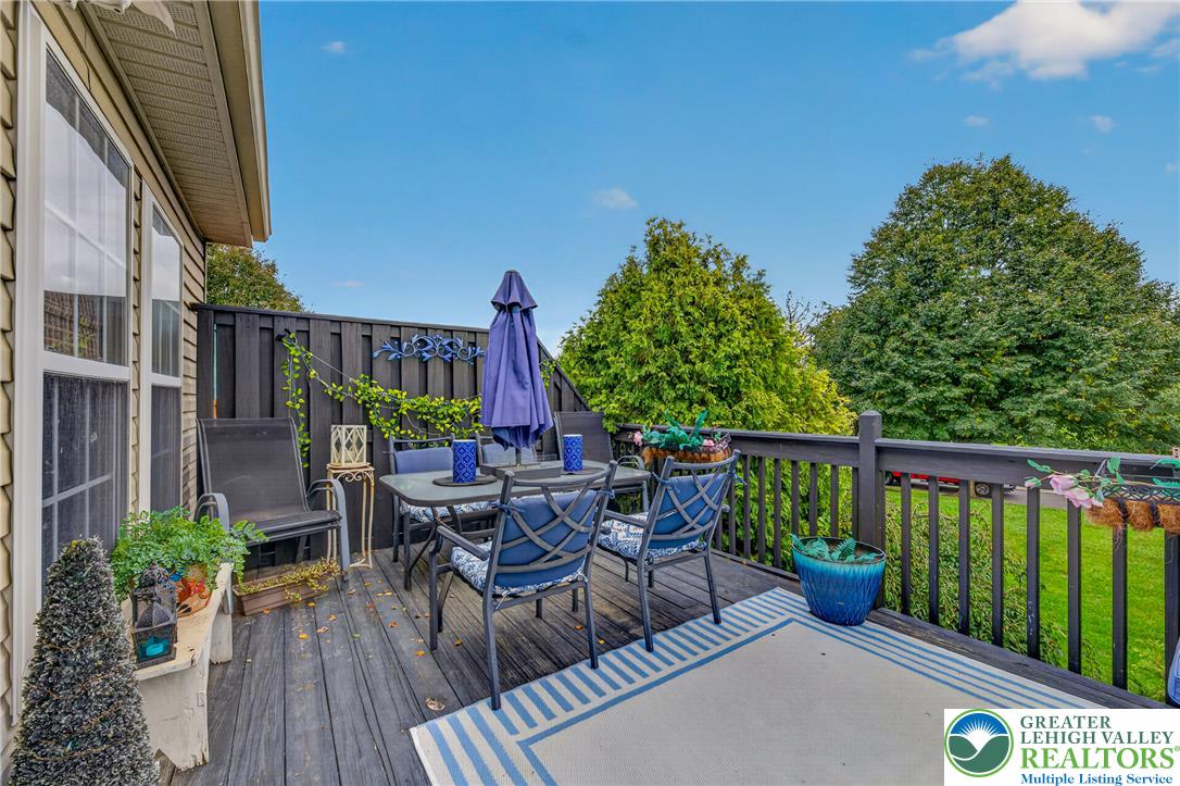 4044 Tournament Court Property Photo 42