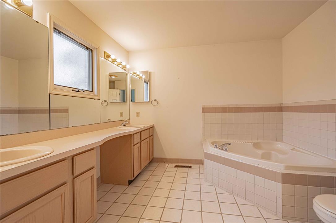 1670 Jackson Street Property Photo 22