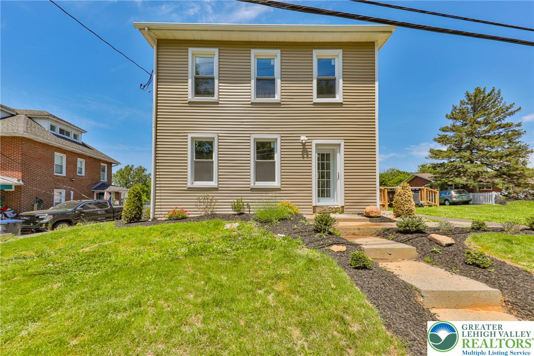 1113 East Emmaus Avenue Property Photo 1