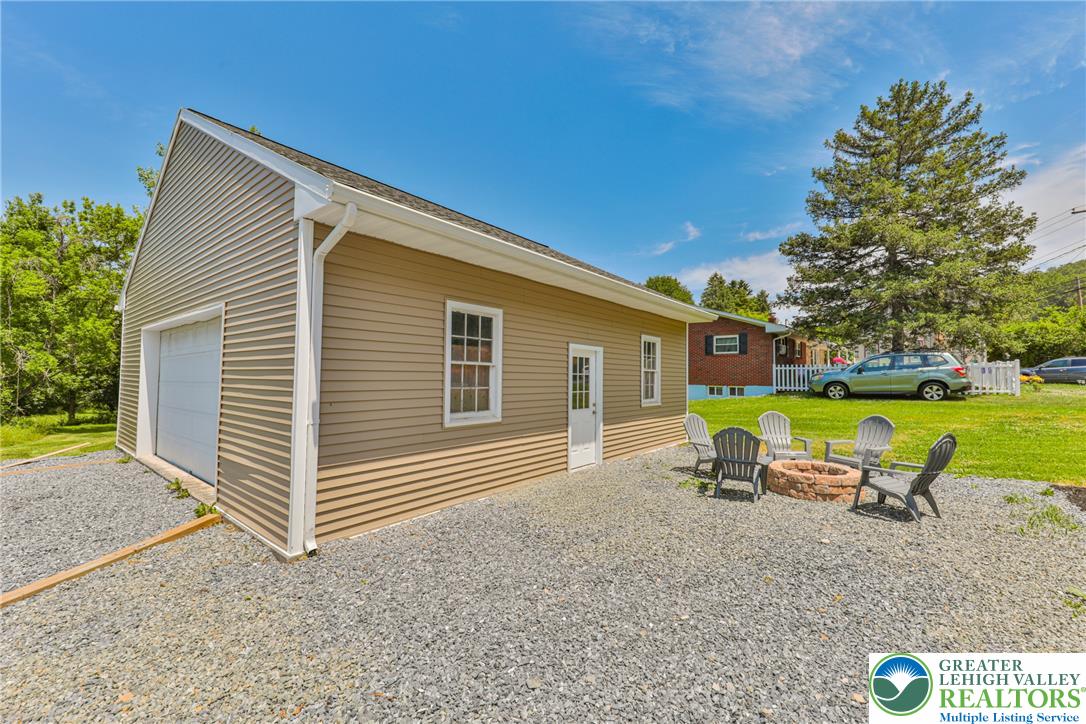 1113 East Emmaus Avenue Property Photo 60