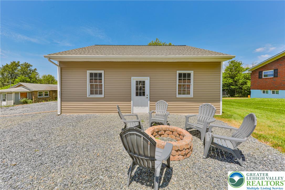 1113 East Emmaus Avenue Property Photo 62