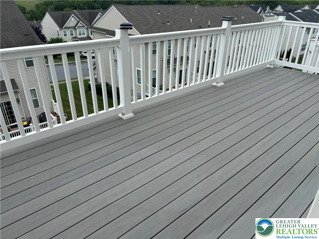3561 Windsor Court Property Photo 15