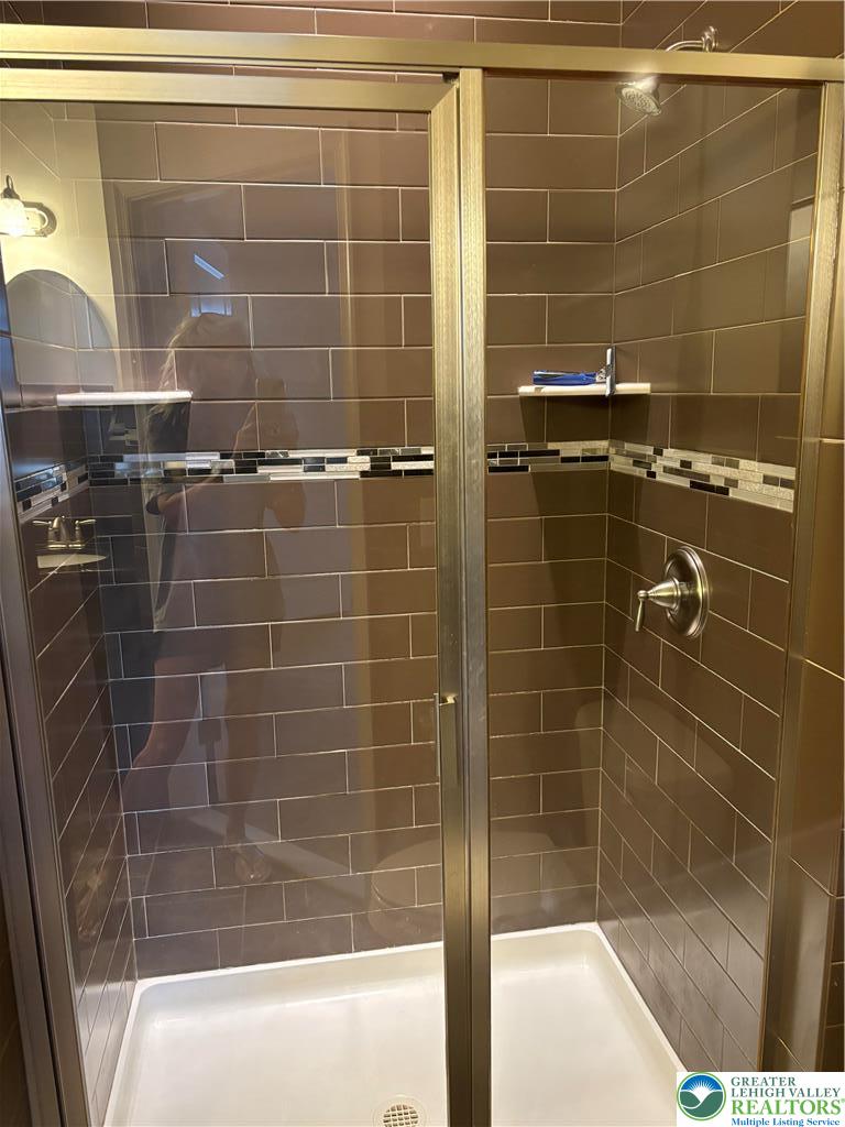 3561 Windsor Court Property Photo 24