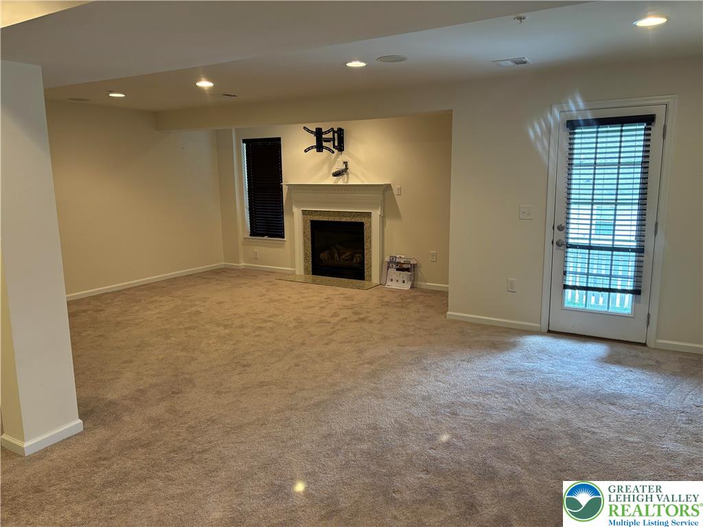 3561 Windsor Court Property Photo 40