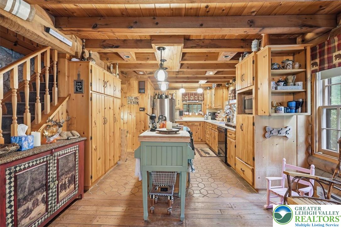 805 Blackbirch Court Property Photo 10
