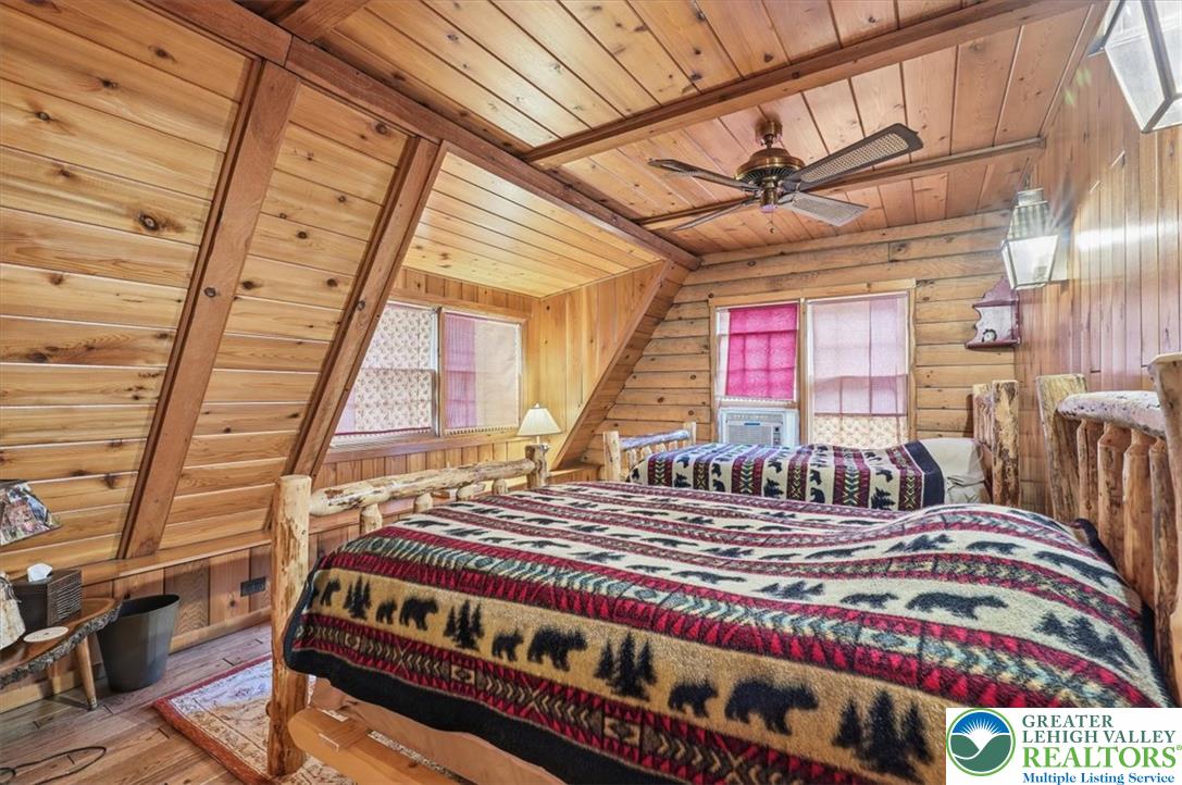 805 Blackbirch Court Property Photo 17