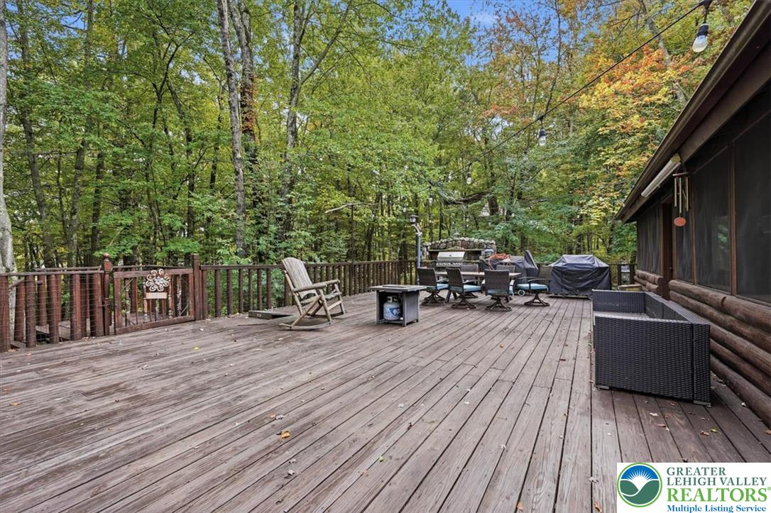 805 Blackbirch Court Property Photo 35