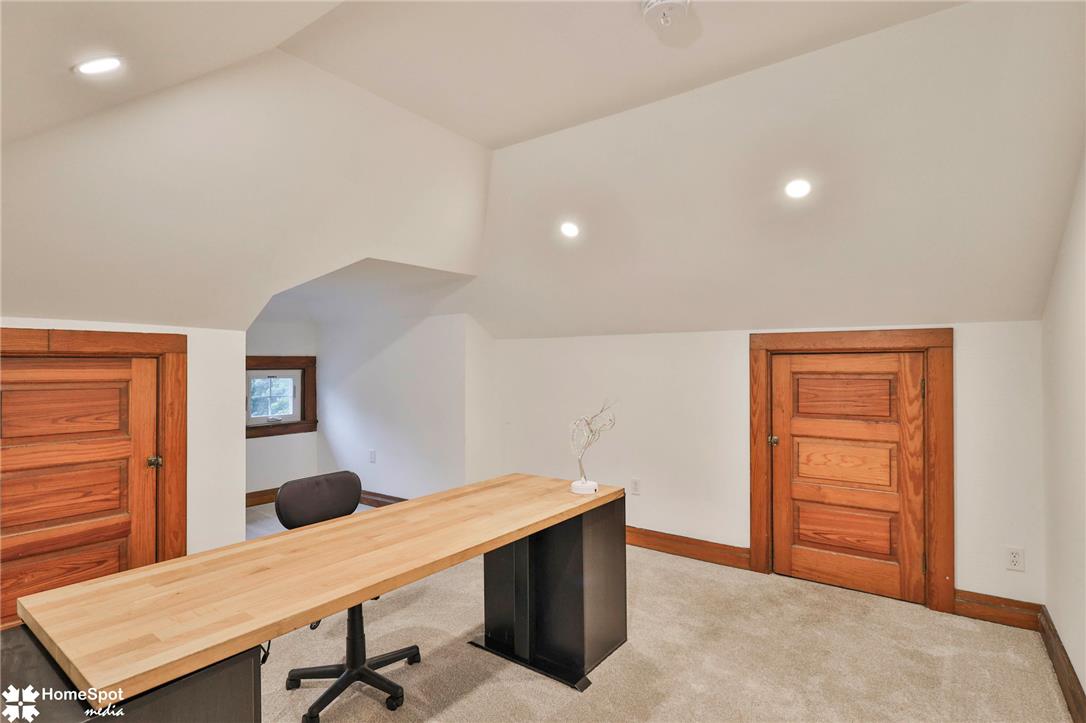 433 Seneca Street Property Photo 57