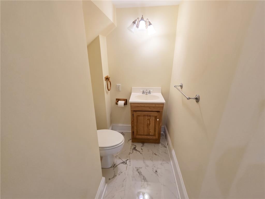 428 West North Street Property Photo 11