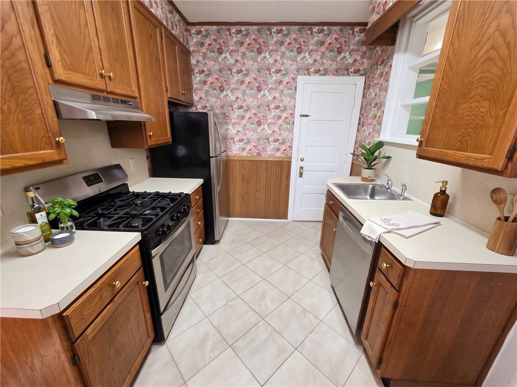 428 West North Street Property Photo 13
