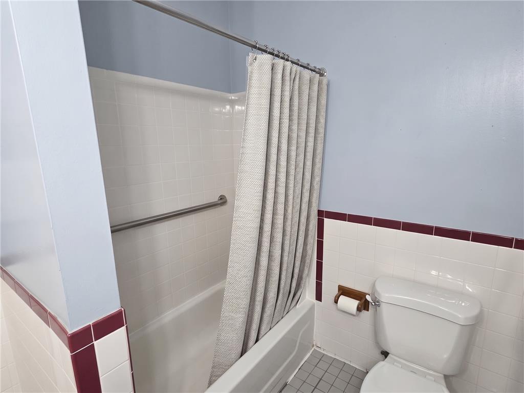 428 West North Street Property Photo 17