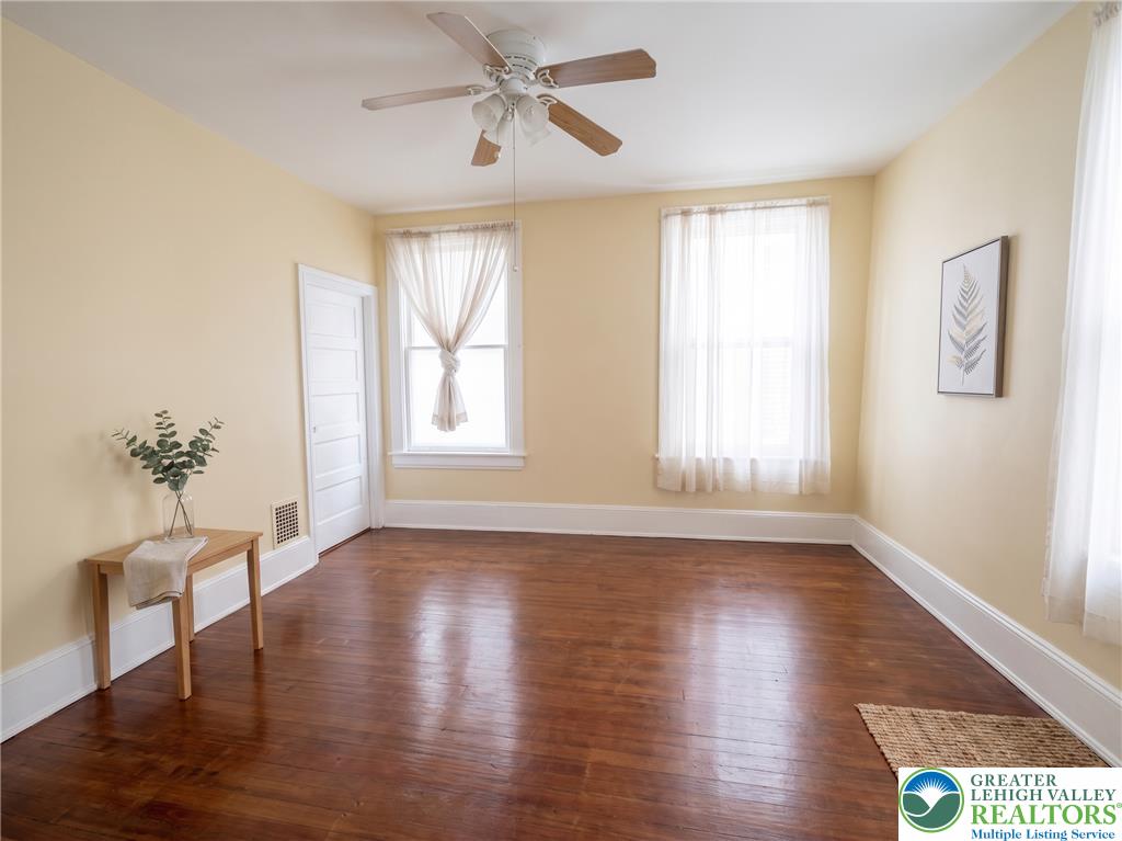 428 West North Street Property Photo 18