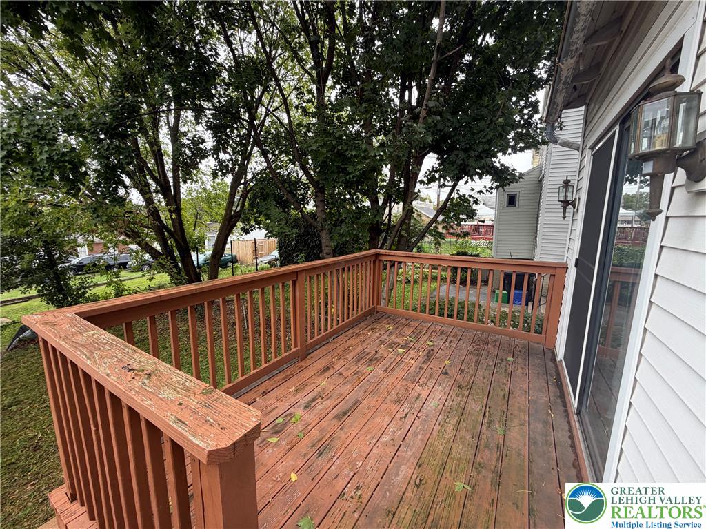 428 West North Street Property Photo 27