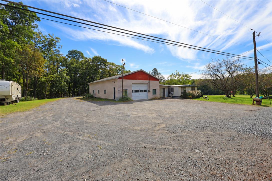 1320 North Cottonwood Road Property Photo 2