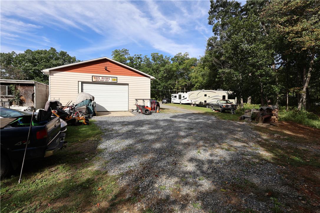 1320 North Cottonwood Road Property Photo 5