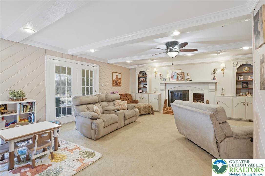 1551 Duxbury Court Property Photo 14