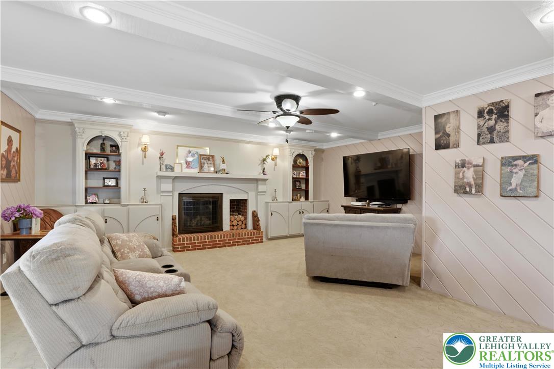 1551 Duxbury Court Property Photo 15