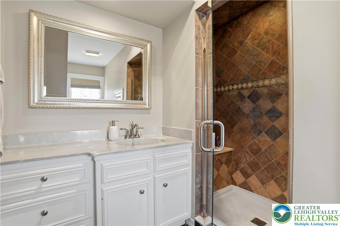 1551 Duxbury Court Property Photo 20