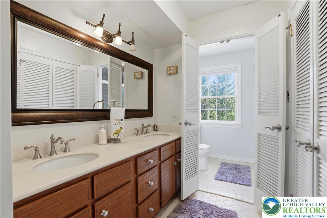1551 Duxbury Court Property Photo 22