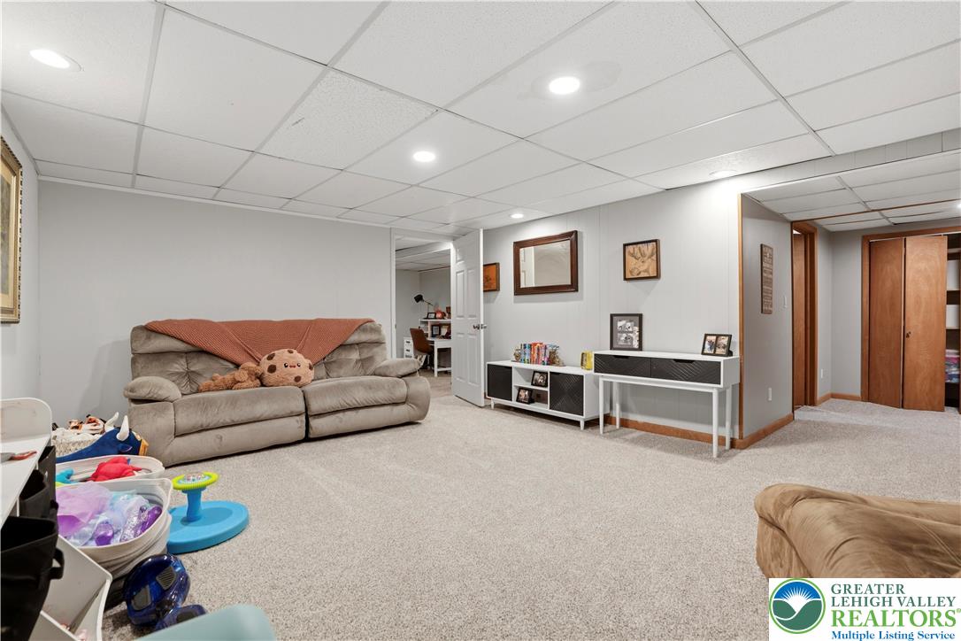 1551 Duxbury Court Property Photo 25