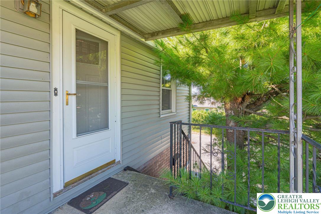 2 South 4th Street Property Photo 7