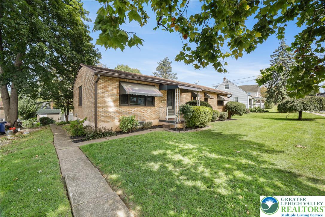 1539 Spring Garden Street Property Photo 2