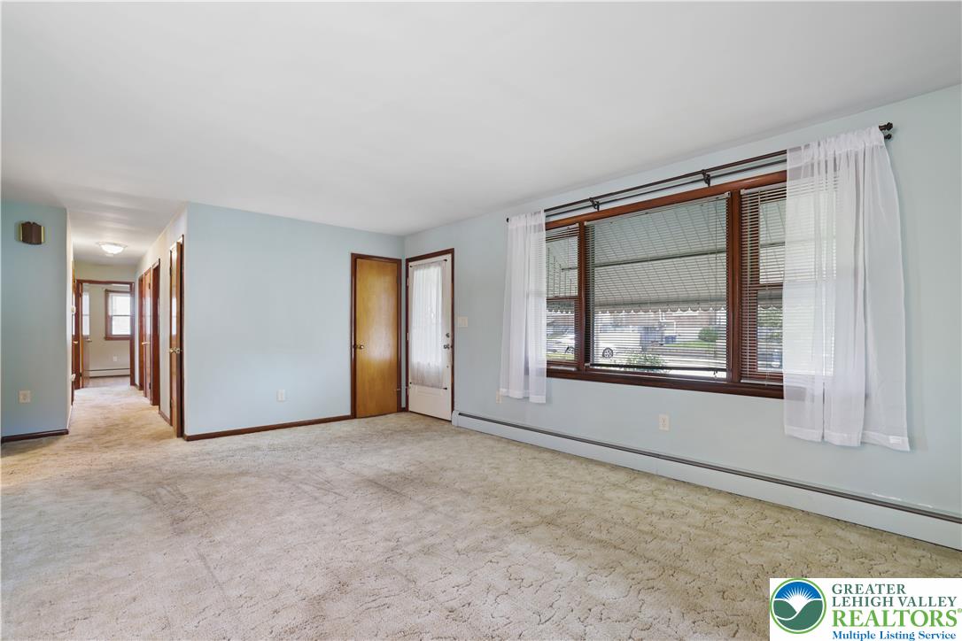 1539 Spring Garden Street Property Photo 6