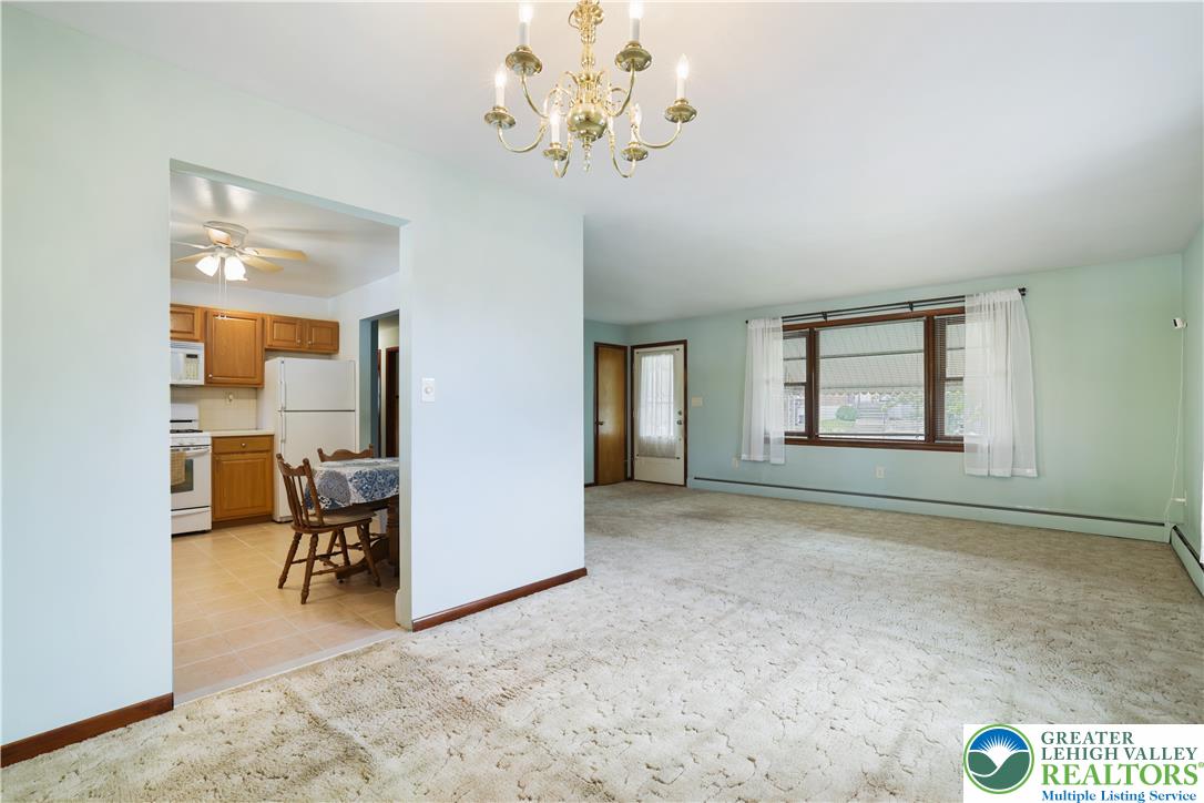 1539 Spring Garden Street Property Photo 8