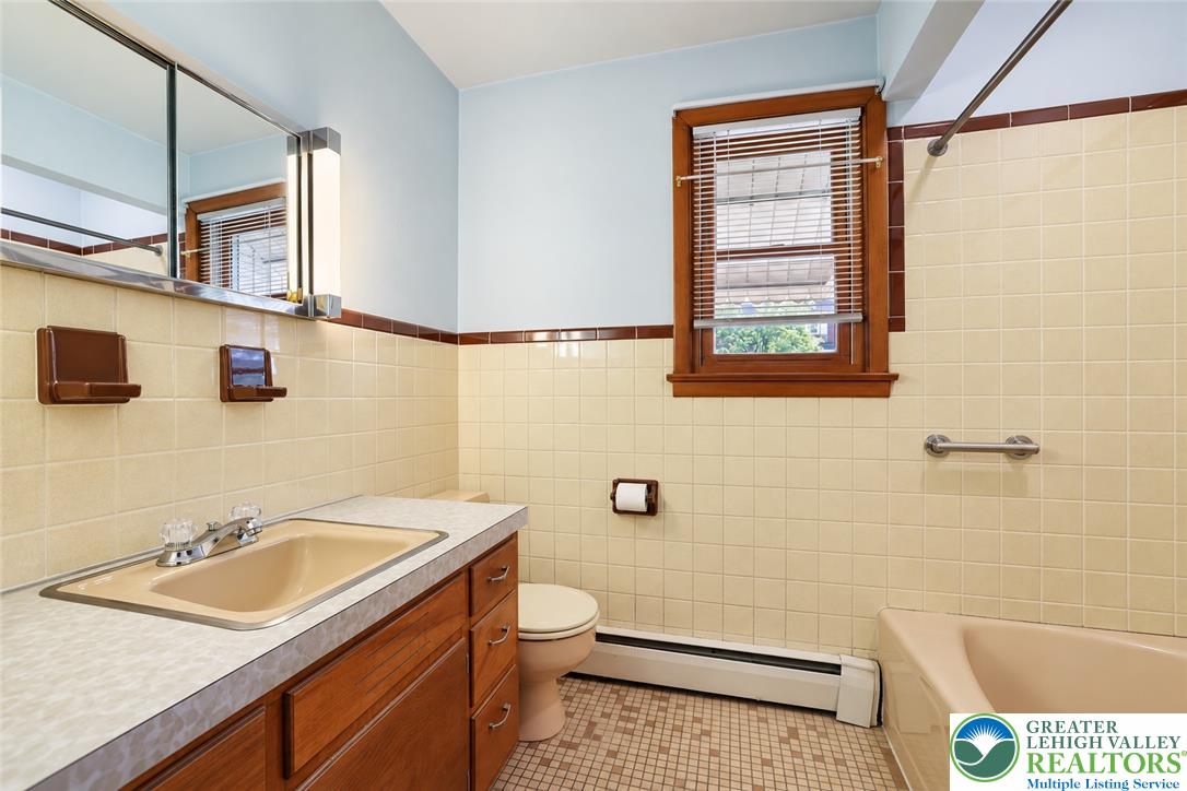 1539 Spring Garden Street Property Photo 22
