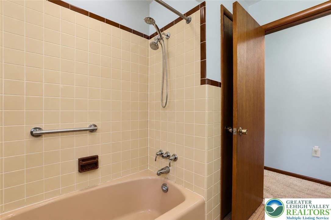 1539 Spring Garden Street Property Photo 23
