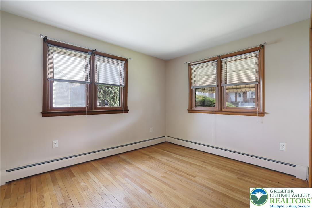 1539 Spring Garden Street Property Photo 24