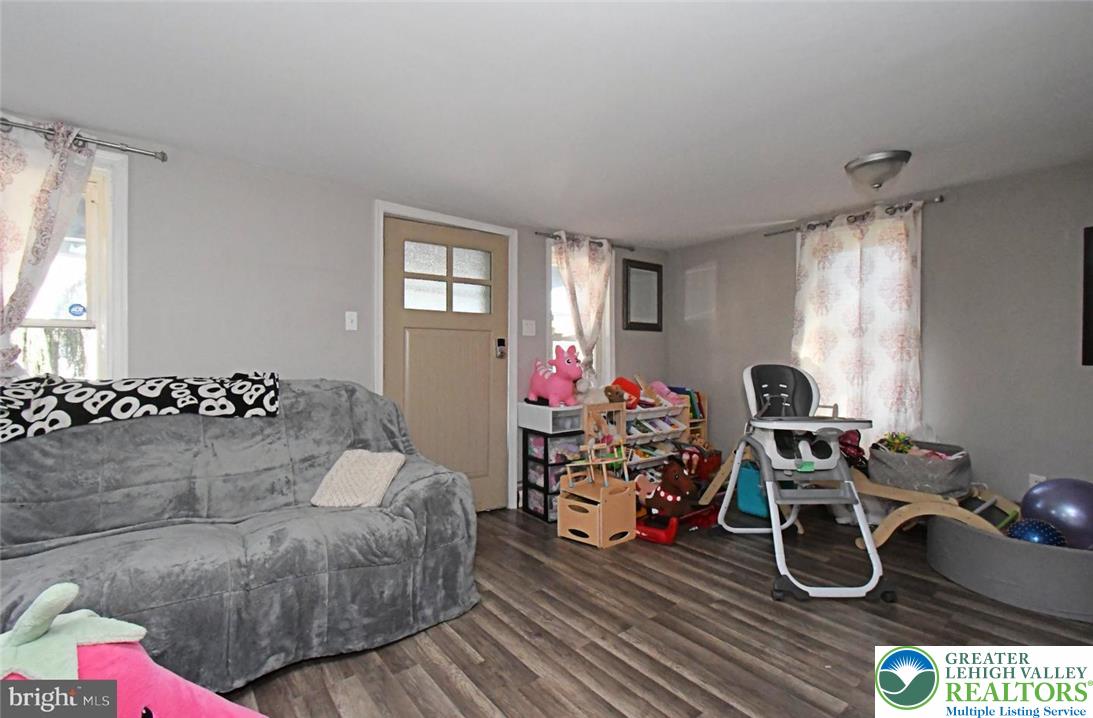 922 S Filmore Street Property Photo 5