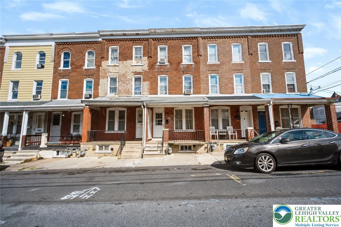 817 North Penn Street Property Photo 1