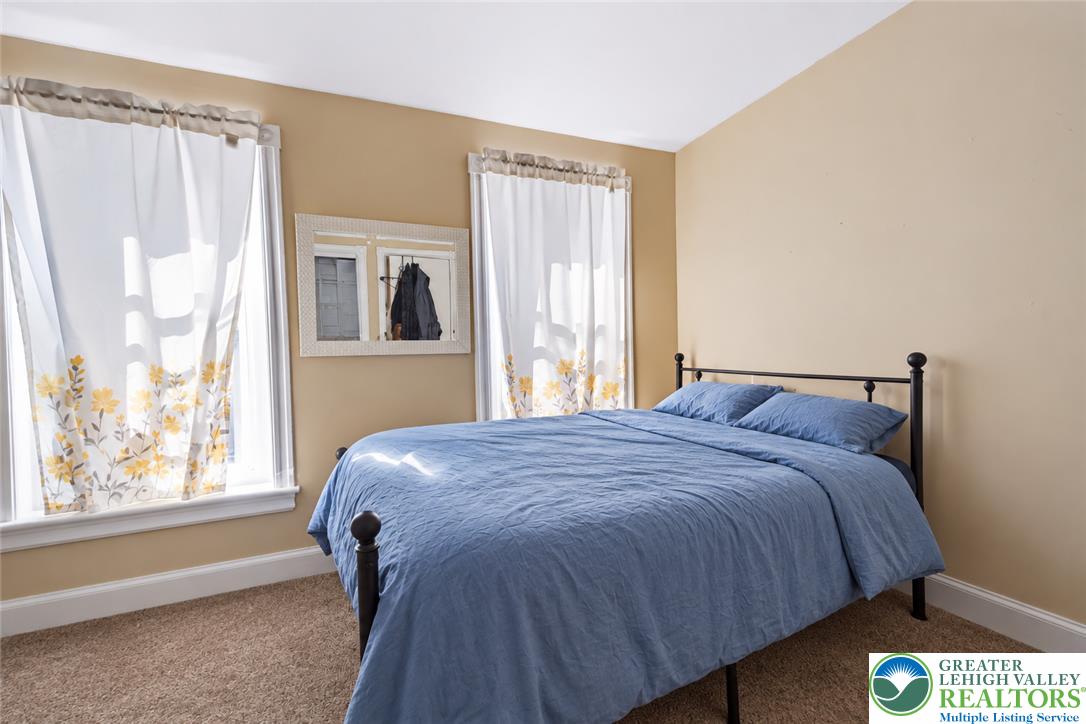 817 North Penn Street Property Photo 5