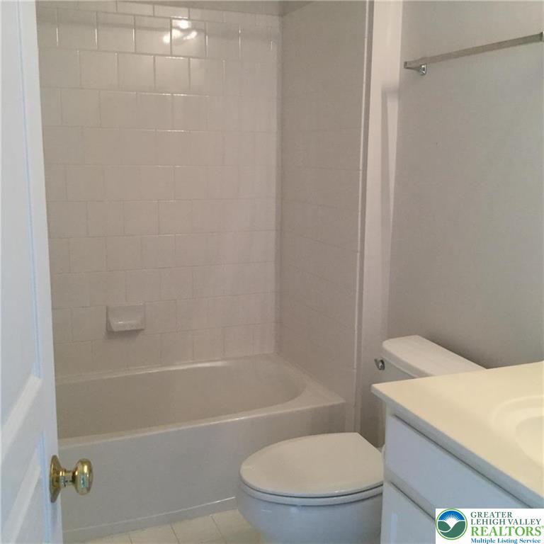 5280 High Vista Drive Property Photo 16