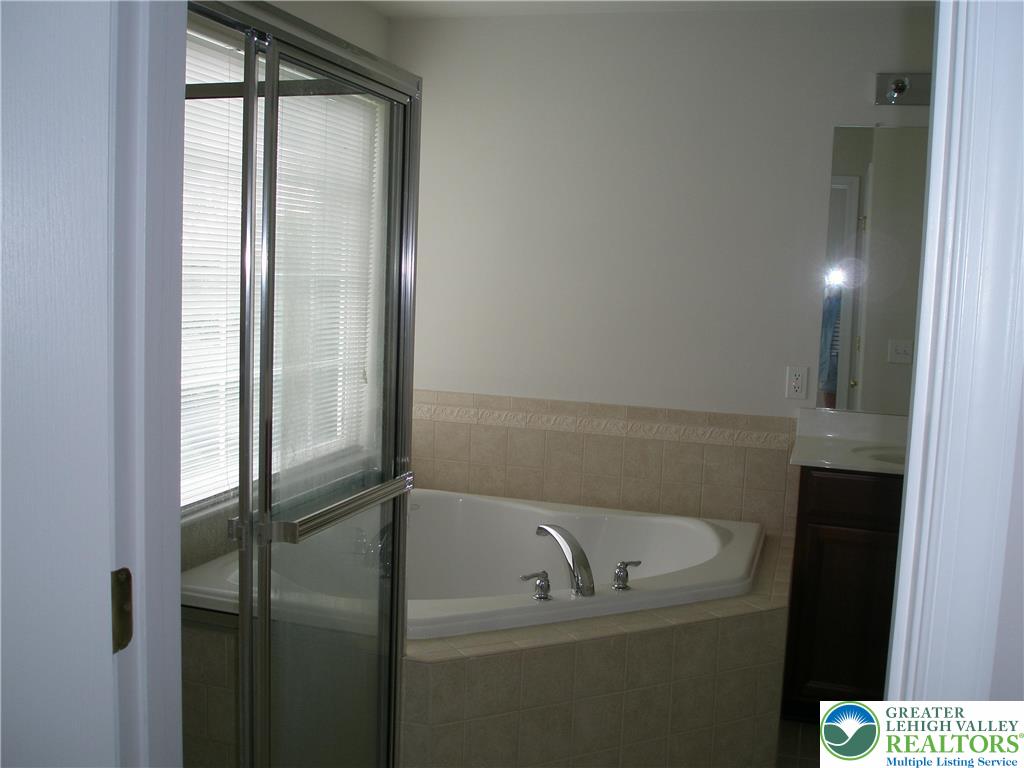 5280 High Vista Drive Property Photo 20