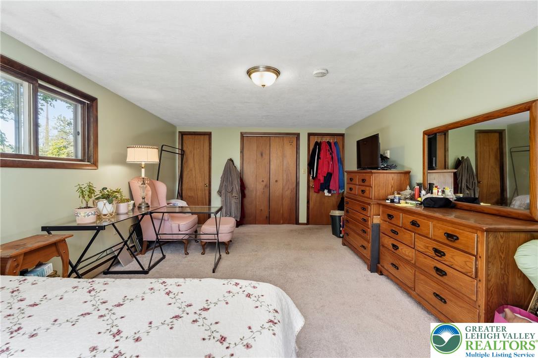 2206 Benders Drive Property Photo 28