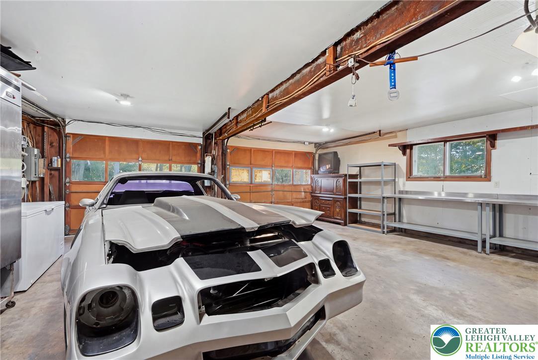 2206 Benders Drive Property Photo 40