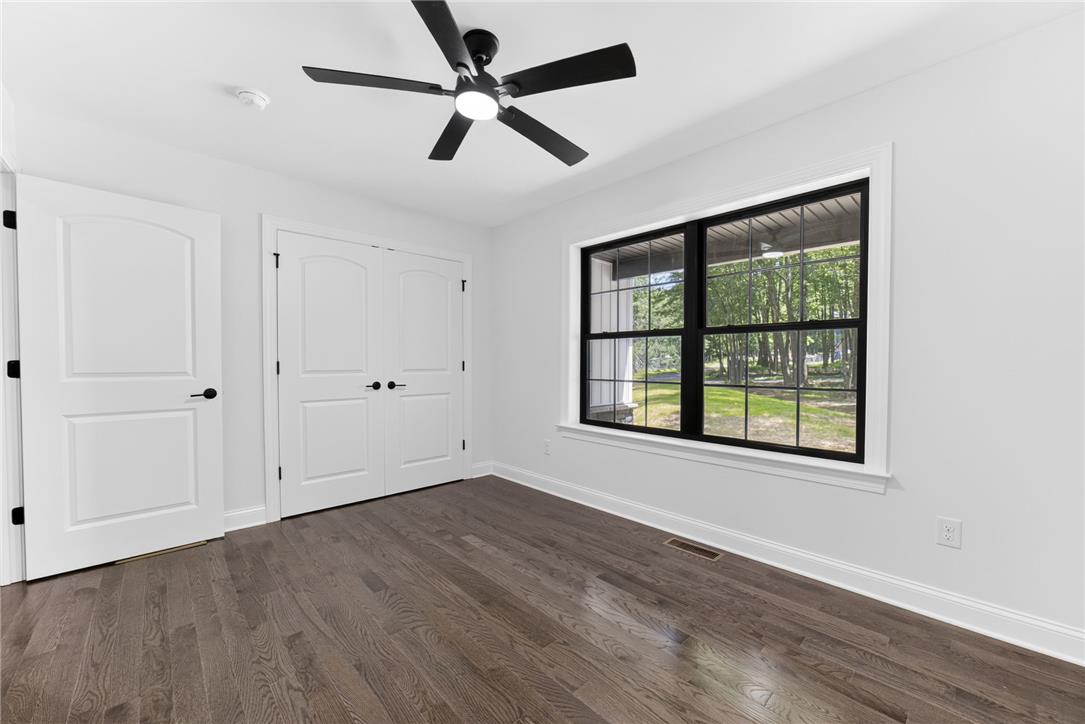 101 Wilson Court Property Photo 20