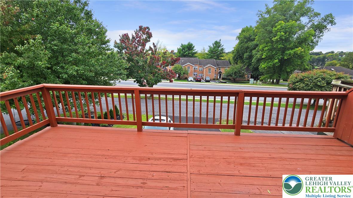1946 Alberta Drive Property Photo 10